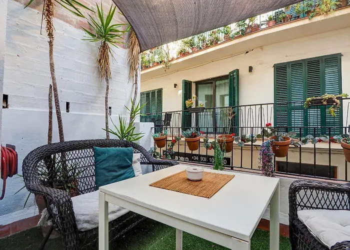 Charming Patio By Hello Homes Lejlighed *