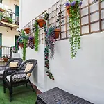 Lejlighed Charming Patio By Hello Homes *